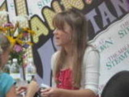 CRGDRIDBVABQGRBFHAA - 0 emily osmet