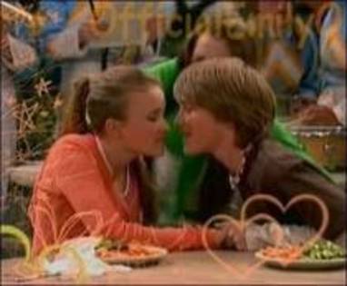 IQHFCOMKJYFLGBYMBDS - 0 emily osmet