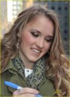 MSZTJKFDZGDBIATBWUD - 0 emily osmet