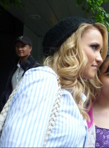 20uvnzc - x - Emily Osment