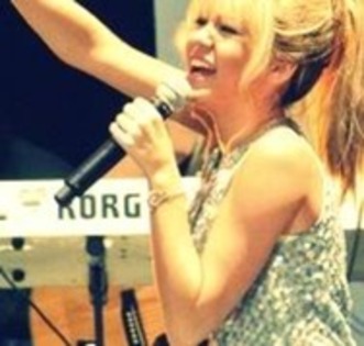 12158405_GZUHFLHFR - 0 miley miley si iar miley