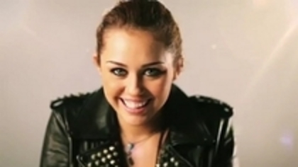 17037385_IBPSILLFZ - 0 miley miley si iar miley