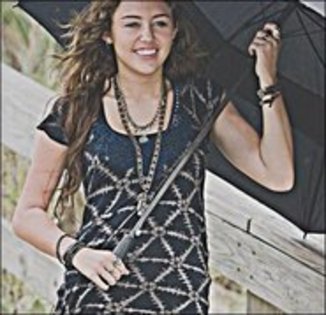 17157147_KPPSLFCMO - mai am inca o groaza de poze cu miley