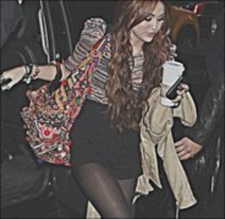 17157176_KUEMHLUJR - mai am inca o groaza de poze cu miley