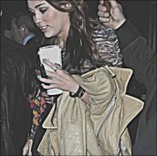 17157201_OBFHXFXUW - mai am inca o groaza de poze cu miley