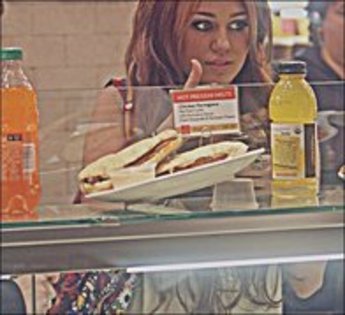17157304_DJRSYYFZF - mai am inca o groaza de poze cu miley