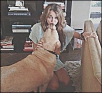 17157493_OYOCANCGD - mai am inca o groaza de poze cu miley