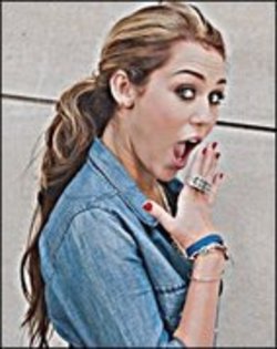 17159212_VAFICFVJB - mai am inca o groaza de poze cu miley