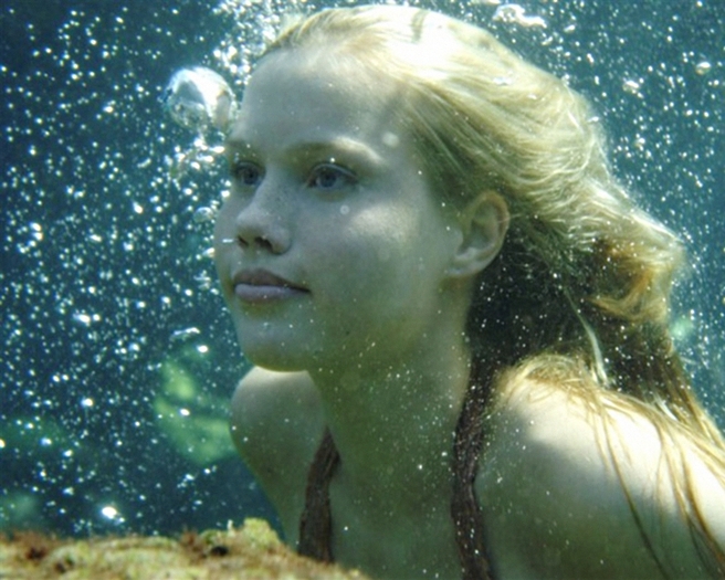 Emma-Underwater-h2o-just-add-water-2535049-1280-1024 - wallpapers h2o