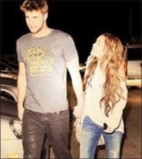 17157094_PXOJXTRMD - mai am inca o groaza de poze cu miley