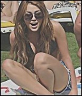 17157110_RYZPLZSMZ - mai am inca o groaza de poze cu miley