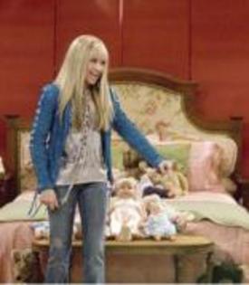 CHXWNNSLEGRHWUYZDJI - poze cu miley