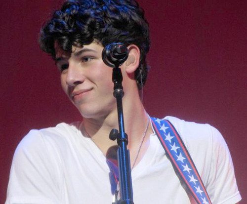 17400188_NWBLTONAN - Cateva pozitzseee