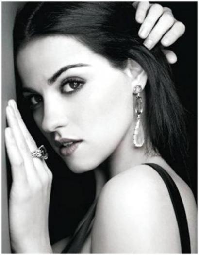 XXRKOVBWAVJQBTINZDJ - maite perroni