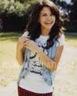 vesela - selena gomez poze rare