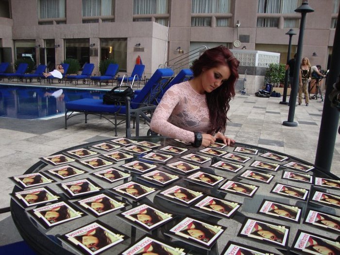 30632_279679259995_205006529995_869292_7931881_n - 0-Dulce Maria-0