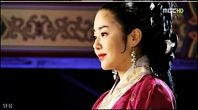 12404456_BUEHHNRSR - bs---lady mi shil---sb