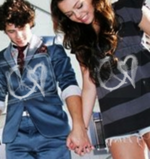 Niley-before-the-breakup-miley-cyrus-and-nick-jonas-6865118-300-318 - Miley Cyrus