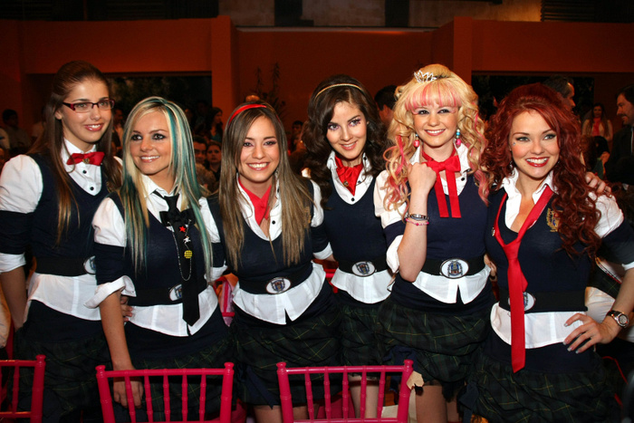 elenco-femenino-camaleones - Cameleons