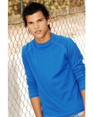 Taylor-Lautner-1242547381