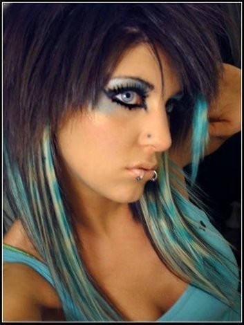 emo-gir-hair-long-color-blue