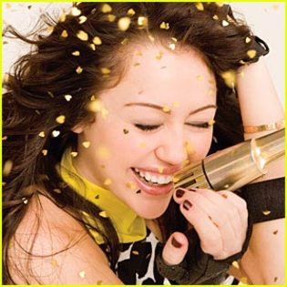 miley-cyrus-7-things-music-video - Miley Cyrus 7 things