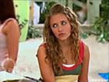 emilyosment-dot-org_hannahmontana-s3ep58-caps-101 - 0 aici sunt niste poze cool de la verisoara mea