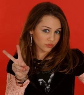 ,,, - Miley Cyrus sedinta foto13