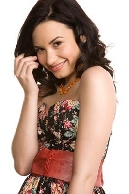 Demi-Lovato-Girls-Life-Magazine-NEW-Photoshoot-demi-lovato-12935528-266-399[1] - Demi Lovato Photoshoot 1