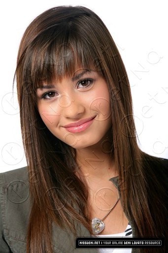 Demi-demi-lovato-2502630-341-512[1]