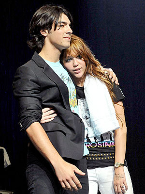 miley si joe (0 voturi) - gusturile tale miley