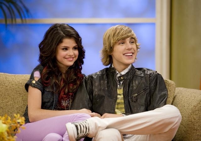 selena si cody (0 voturi) - gusturile tale selena