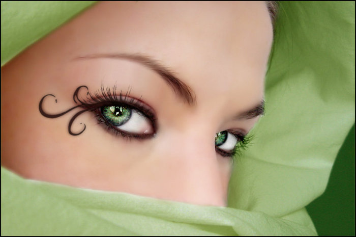 Green_eyes_by_Soumiita