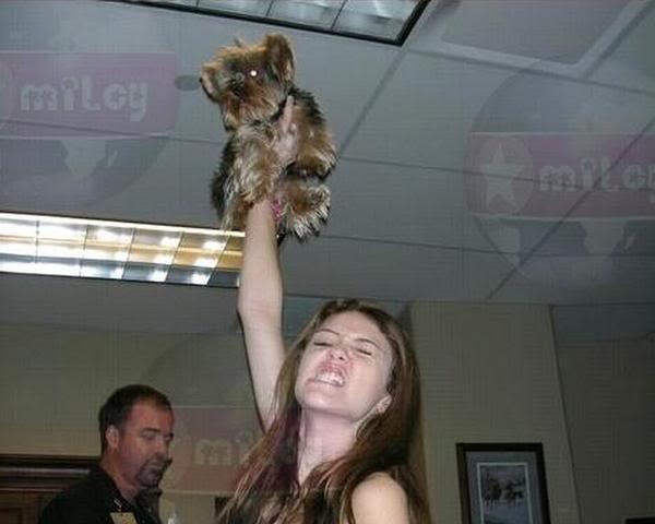 FNJITCOTDLRUHYLZIZD - poze cu miley cyrus rare