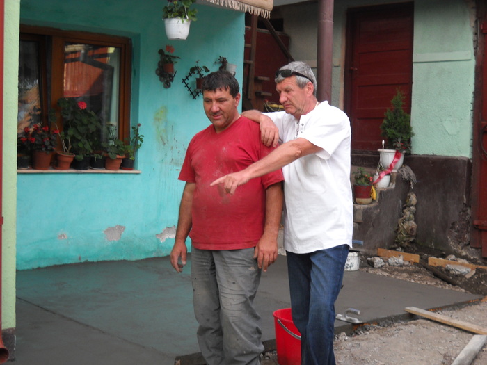 ..acolo trebuia sa mai pui ciment