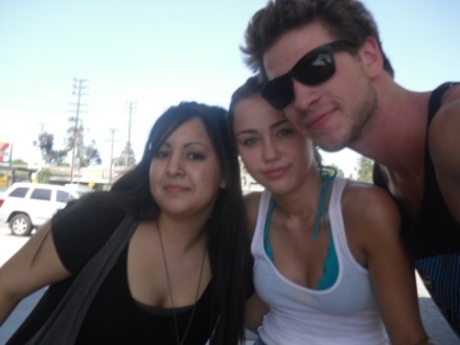 tumblr_l0a3jpcSij1qadbw2o1_400 - 0 imagini rare miley