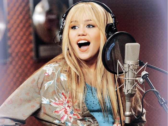 miley-miley-cyrus-864182_800_600[1]