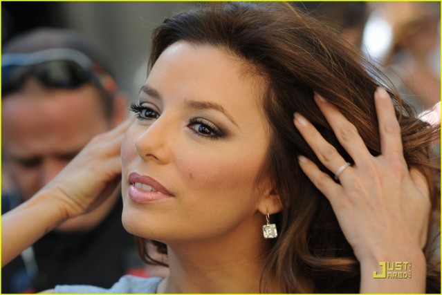 102s3rq - x - Eva Longoria