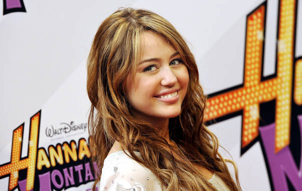 7z8 - poze cu hannah montana