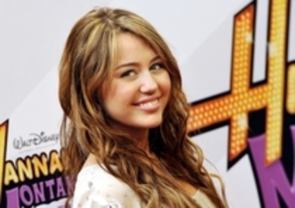 15638387_VWGEQHPCY - 0-0-0_Toate pozele mele cu Miley Cyrus_0-0-0