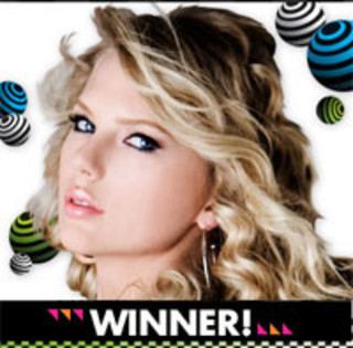 Castigatorii Kids Choice Awards 2010 Taylor Swift, Miley Cyrus.. - taylor swift