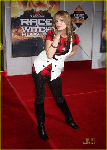 17171836_TVBSVJKLV - DeBbY RyAn