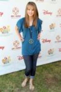 0e107a7e69a8cc18 - DeBbY RyAn