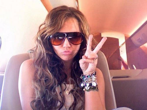 miley (618)
