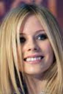 imagesCARYUTG6 - Avril Lavigne