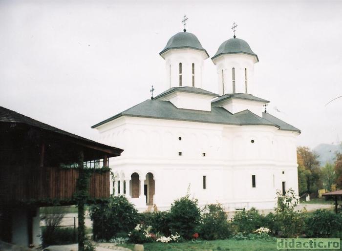 Biserica_Sfantul_Nicolae__din_Campina - manastiri