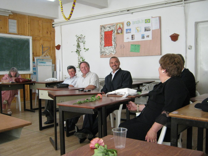 si baetii sant domni - 9-colegii de liceu iskola talalkozo