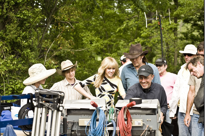 zTricia Ronten, Jason Earles, Miley Cyrus, Billy Ray Cyrus, and Peter Chelsom on the set of HANNAH M