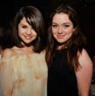 xdfgthijkol; - selena gomez