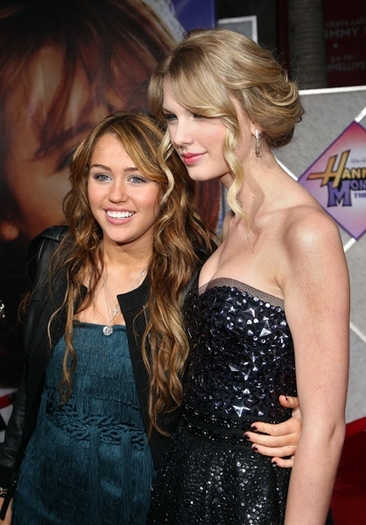Miley si Taylor